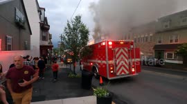 Devastating blaze engulfs multiple apartment buildings in the US #1