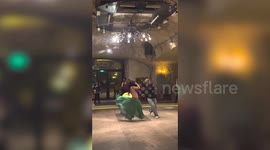 Tourist challenges Turkish belly dancer to hilarious showdown