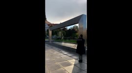 Amazing Fountain Displays Pictures in Water