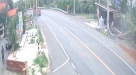 Out-of-control truck smashes through roadside shop in Thailand