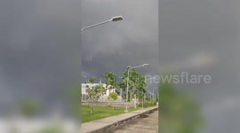 Ominous shelf cloud hangs over homes in southern Thailand