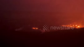Kilauea volcano eruption | Lava spouting up hundreds of feet | multiple fissures open On big island volcano in hawaii | hot vents at volcano very active | thousands of people filming volcanic eruption in hawaii