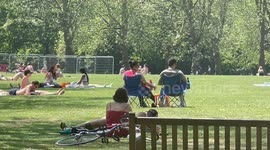 Londoners fill local parks as mercury to hit 29 degrees on hottest day of the year