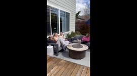 Women Sweetly Support Friend's Pregnancy Announcement