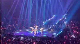 Moment Blackpink star walks off stage during Melbourne show due to 'deteriorating condition'