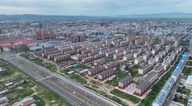 China's border city sees Russian tourists surge as weather gets warmer