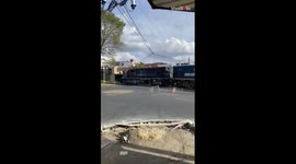 'This is so unusual!' - Derailed Train runs rampant in Irati, Brazil