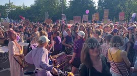 Switzerland: Feminist Protesters Call For Equal Pay In Annual Women’s Strike