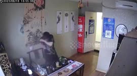 Chinese man suffers scalds as thermos flask explodes in hand