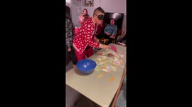 'That must've been a lot!' - Guy fails hard in *blindfolded money scooping challenge*
