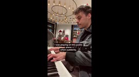 Opera singer & pianist's impromptu collab in a Paris supermarket leaves people completely enthralled
