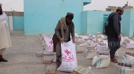 Afghan authorities distribute China-donated aid to 213 families in Farah province