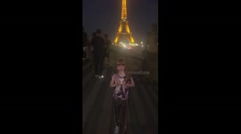 British dad puts magic of Eiffel Tower sparkle into his daughter's hands