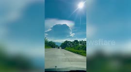 Spectacular iridescent cloud amazes locals in the Philippines