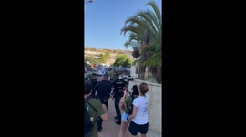 Israeli police violently arrest pro-democracy demonstrators