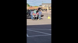 Grocery Store Employee Foils Alleged Thieves' Getaway Attempt