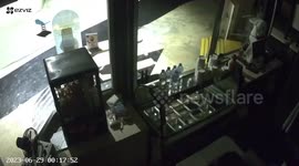 Magnitude 4.5 earthquake rocks ice cream shop in Thailand