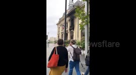 Île-Saint-Denis' town hall set on fire during Paris unrest