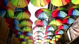 Carrera de tacones del Orgullo Gay de Madrid, España en el barrio de chueca calle pelayo
