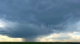 Canada: Tornado-Warned Storm Rolls Into Southern Alberta