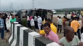 26 dead as bus catches fire on expressway in Maharashtra, India
