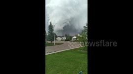 Canada: Tornado Touches Down In Central Alberta, Leaving Significant Damage 5