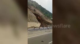 Landslide strikes northern India, national highway blocked in Chanderkote, Jammu and Kashmir
