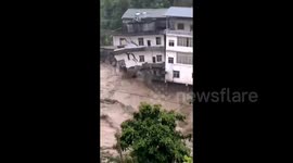 House collapses in flash floods caused by rainstorm