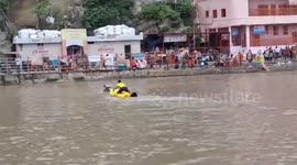 Rescue official's heroic act saves drowning pilgrim in northern India