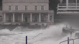 Huge waves hit Paignton, Devon