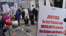 Valentine's day protest for Calais refugees