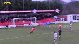Goalkeeper scores dramatic last-minute equaliser from kick-out