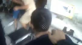 Police raid homes of Vietnamese gambling gangs in Thailand