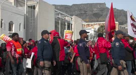 SOUTH AFRICAN TRADE UNION MARCHES AGAINST JOB LOSSES & PRIVATISATION