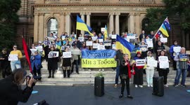 500 days of war in Ukraine marked with rally outside Sydney Town Hall