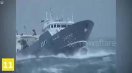 12 Scary Moments of Ships in Huge Storms