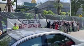 Protesters converge on Thai parliament as army moves to block election winner