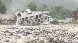 Hotel gets washed away by flash floods in Manali, India