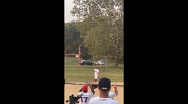 NYC baseball match halts as cyclist police chase takes centre stage