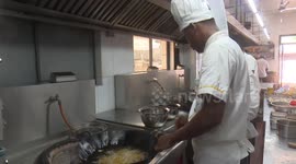 Ghanaian youth turns passion for Chinese pastries into culinary career
