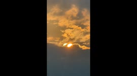 Spectacular 'twin suns' phenomenon spotted in southwestern China