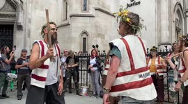 Dartmoor wild camping ban: Protesters 'duel' outside London's Royal Courts of Justice