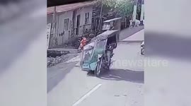 Electric bicycle rider loses control and crashes into ditch in Philippines