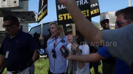 Lily Tomlin and June Diane Raphael join SAG-AFTRA strike