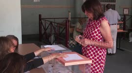 Spanish voters go to polls for general elections