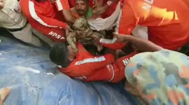Moment young boy is miraculously rescued alive from 40-feet deep borewell in India