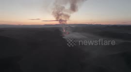 Photographer travels from LA to capture stunning footage of lava flowing out of volcano in Iceland