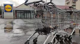 Riots and looking in Bondy amid unrest in France