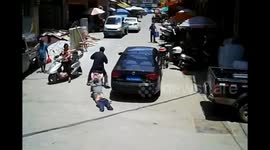 Scooter rider drags motorcyclist along road after collision in China