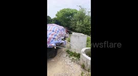 Residents take extraordinary measures as typhoon Doksuri threatens landfall in southern China